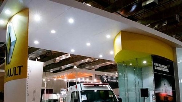 Verso Stands