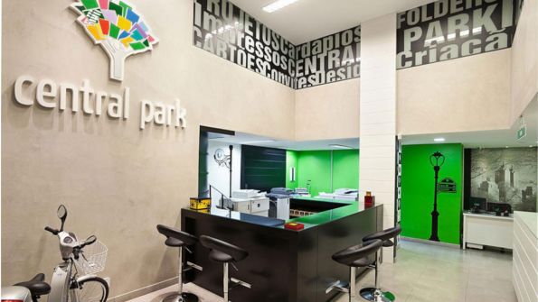 Gráfica Central Park Conveniência