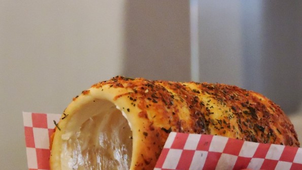 CrispyRolls Café