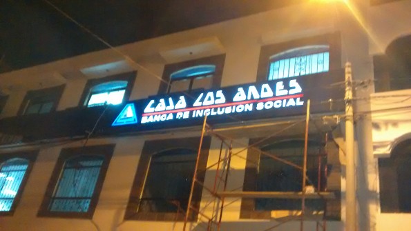 VALCAR SERVICIOS S.A.C