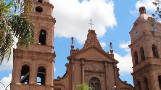 Agencias de Azafatas em Santa Cruz de la Sierra